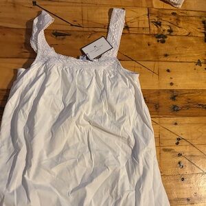 Elegant White Lace Chemise